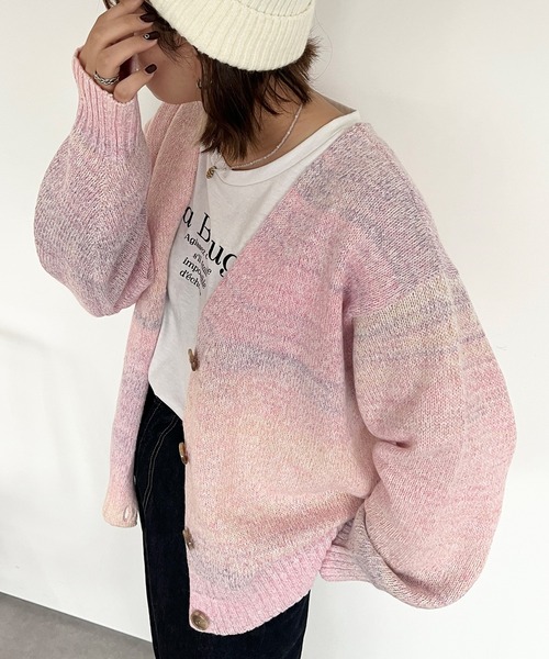 kutir(クティール)の「【2way◎】グラデニットカーディガン(カーディガン/ボレロ・レディース・ブラック/ピンク/オレンジ/ブルー・FREE)」の3枚目の写真