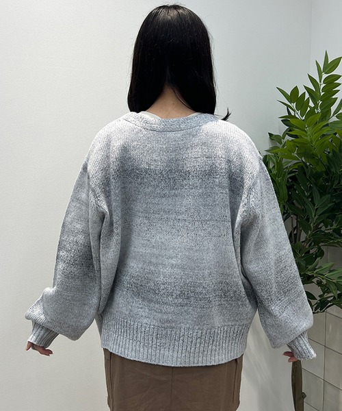 kutir(クティール)の「【2way◎】グラデニットカーディガン(カーディガン/ボレロ・レディース・ブラック/ピンク/オレンジ/ブルー・FREE)」の21枚目の写真