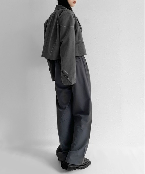 LVEU.(ラブユ.)の「Waist flap wide slacks / ウエストフラップワイドスラックス(スラックス・レディース・グレー・FREE)」の7枚目の写真