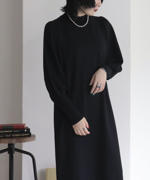 fredy emue（フレディエミュ）の「[新色追加]ボリュームスリーブニットワンピース（ワンピース・レディース・ブラウン/グレー/ブラック/ネイビー・38）」の13枚目の写真