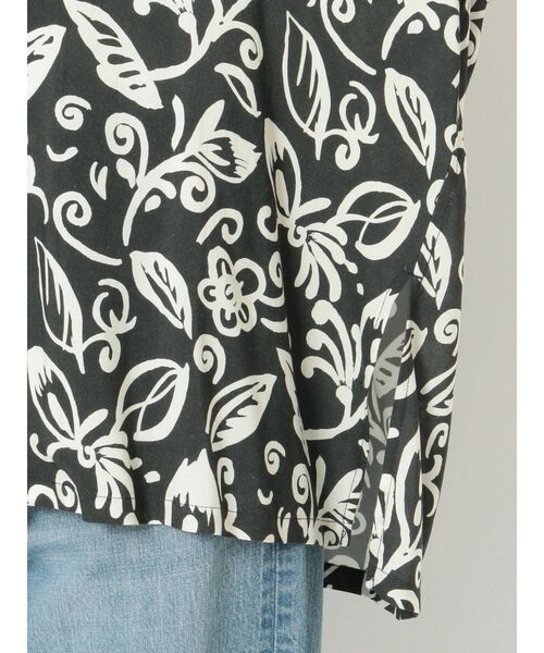 Ungrid(アングリッド)の「リーフ柄開襟シャツ(シャツ/ブラウス・レディース・チャコールグレー/ベージュ・FREE)」の20枚目の写真
