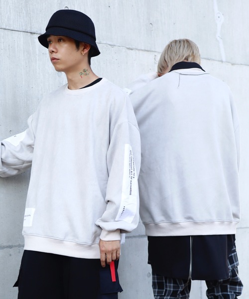 AFYF(エーエフワイエフ)の「AFYF SWEADE PATCH CREW2/ビッグシルエット スウェードパッチクルーネック(スウェット・メンズ・その他1/その他2/ワインレッド/その他/ブラック/ライトグレー/オリーブ/キャメル/ダークグレー/グリーン系その他/ブラック系その他・FREE)」の3枚目の写真