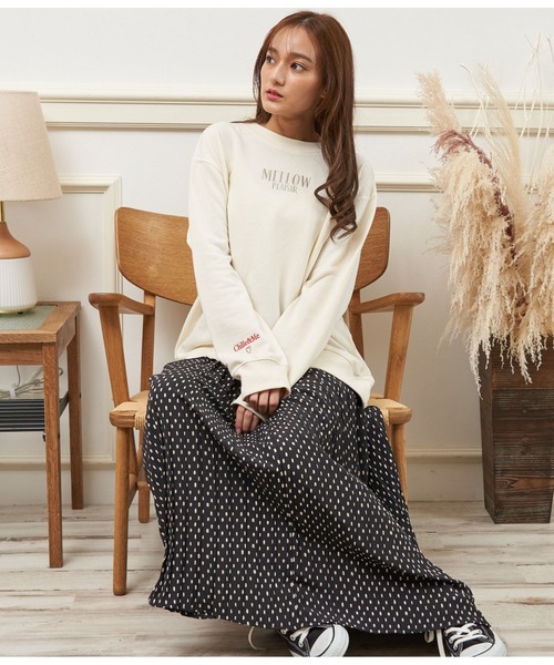 CHILLE（チル）の「MELLOW刺繍スウェットプルオーバー（スウェット・レディース・ネイビー/アイボリー/ピンク・FREE）」の5枚目の写真