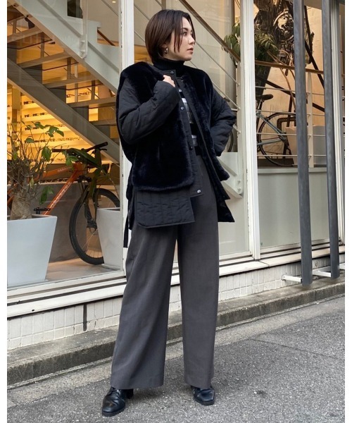 LiSeek（リシーク）の「【LiSeeK】ファーベスト付キルティングブルゾン（ブルゾン・レディース・ブラック/アイボリー/カーキ・FREE）」の4枚目の写真