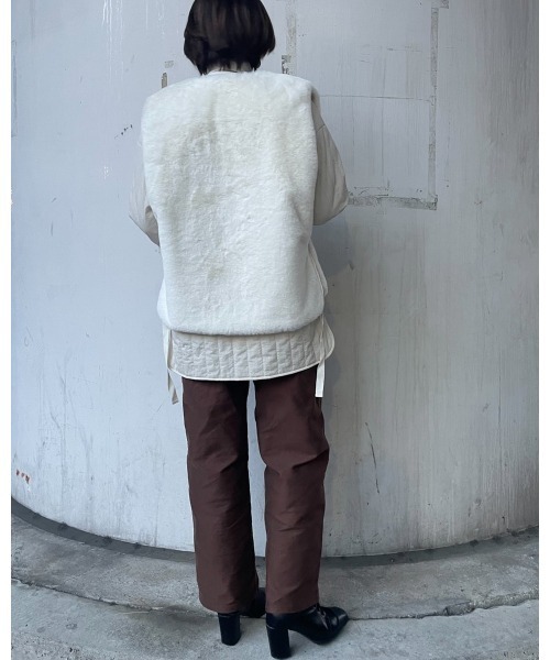 LiSeek（リシーク）の「【LiSeeK】ファーベスト付キルティングブルゾン（ブルゾン・レディース・ブラック/アイボリー/カーキ・FREE）」の15枚目の写真