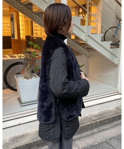 LiSeek（リシーク）の「【LiSeeK】ファーベスト付キルティングブルゾン（ブルゾン・レディース・ブラック/アイボリー/カーキ・FREE）」の7枚目の写真