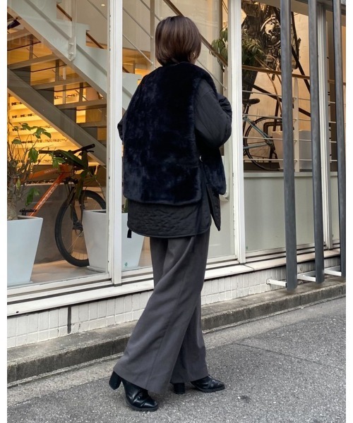 LiSeek（リシーク）の「【LiSeeK】ファーベスト付キルティングブルゾン（ブルゾン・レディース・ブラック/アイボリー/カーキ・FREE）」の10枚目の写真