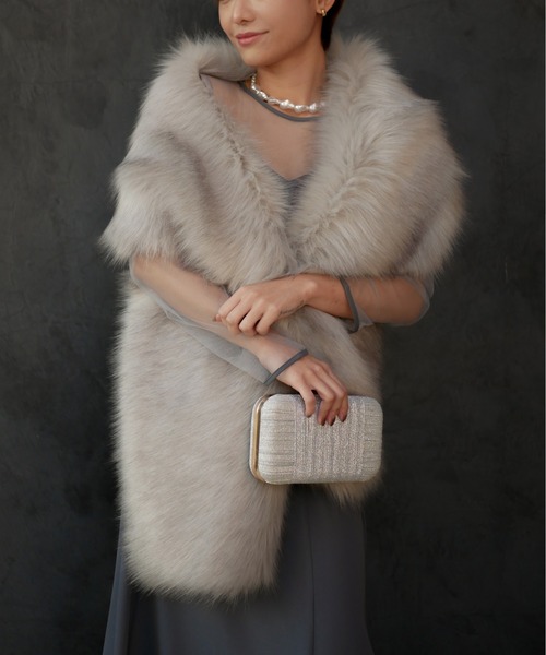 My shawty（ﾏｲｼｬｳﾃｨｰ）の「fur shawl（ストール/ショール・レディース・ブラック/グレー/ベージュ系その他/ライトベージュ・FREE）」の2枚目の写真