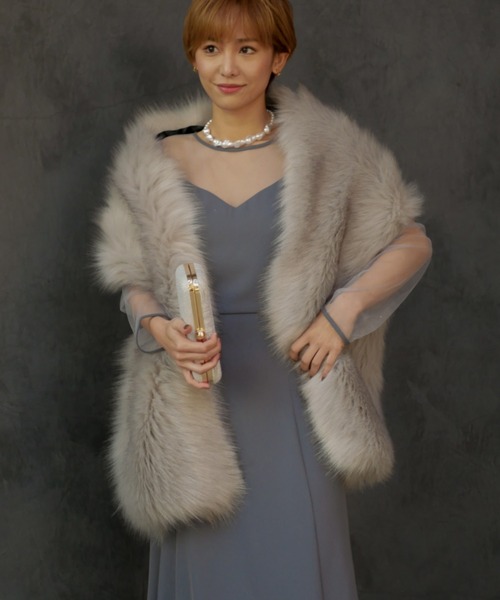 My shawty（ﾏｲｼｬｳﾃｨｰ）の「fur shawl（ストール/ショール・レディース・ブラック/グレー/ベージュ系その他/ライトベージュ・FREE）」の5枚目の写真