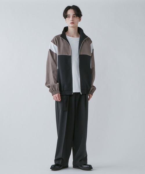 LUCY（ルーシー）の「LUCY/イージーケア カラーブロックブルゾン