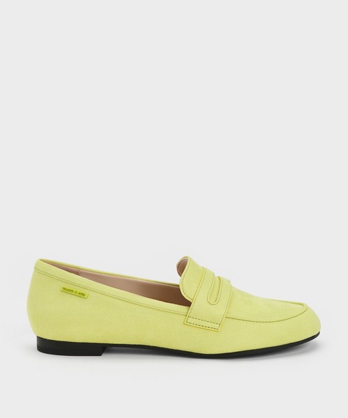 CHARLES & KEITH（チャールズ & キース）の「カットアウト