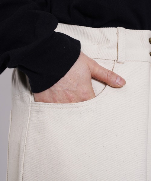 Air Tokyo（エアートウキョー）の「フロントタック ワイドストレート デニムパンツ & カツラギパンツ（チノパンツ・メンズ・アイボリー/インディゴブルー/ブラック・MEDIUM/LARGE）」の15枚目の写真