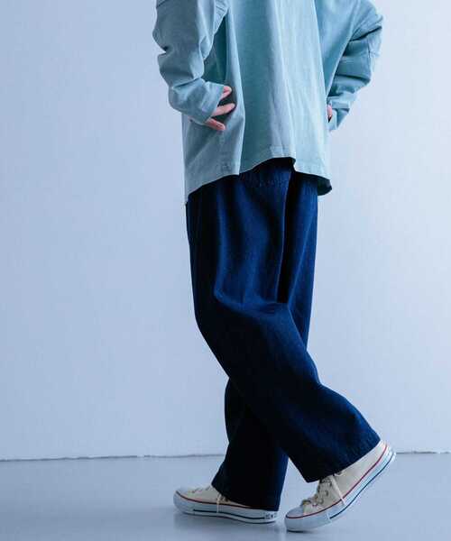 ITEMS URBANRESEARCH（アイテムズ アーバンリサーチ）の「デニム タックワイドパンツ（デニムパンツ・メンズ・ネイビー/アイボリー/ライトブルー・MEDIUM/LARGE）」の16枚目の写真