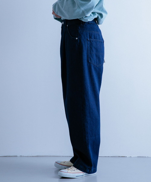 ITEMS URBANRESEARCH（アイテムズ アーバンリサーチ）の「デニム タックワイドパンツ（デニムパンツ・メンズ・ネイビー/アイボリー/ライトブルー・MEDIUM/LARGE）」の20枚目の写真