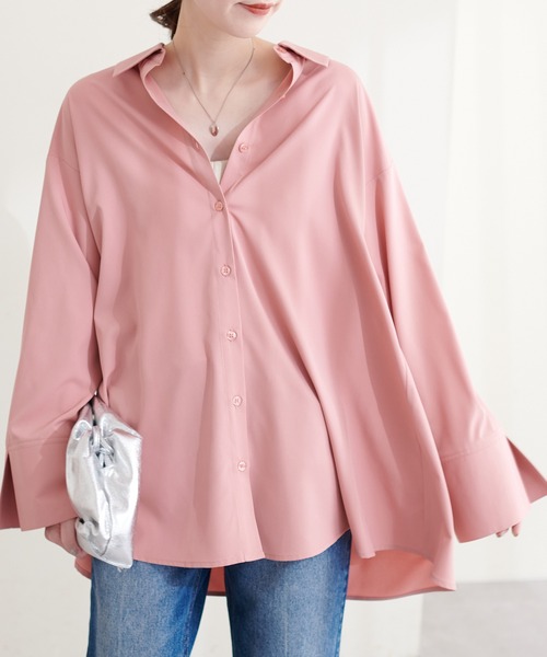 natural couture(ナチュラルクチュール)の「WEB限定/袖口スリットゆるシャツ(シャツ/ブラウス・レディース・ブルー/オフホワイト/ネイビー/ピンク/ピンク系その他・FREE)」の4枚目の写真