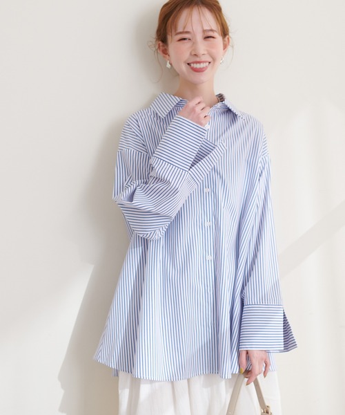 natural couture(ナチュラルクチュール)の「WEB限定/袖口スリットゆるシャツ(シャツ/ブラウス・レディース・ブルー/オフホワイト/ネイビー/ピンク/ピンク系その他・FREE)」の3枚目の写真