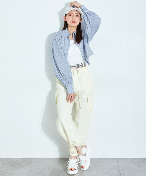 INGNI（イング）の「ナイロンパラシュート／パンツ（カーゴパンツ・レディース・アイボリー/カーキ/ブラック/ピンク/ブラック×ホワイト/グレー・FREE）」の21枚目の写真