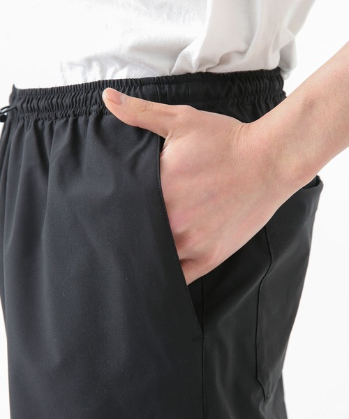 URBAN RESEARCH Sonny Label（アーバンリサーチサニーレーベル）の「『撥水』『セットアップ対応』3Dイージーパンツ（その他パンツ・メンズ・ブラック/カーキ・MEDIUM/LARGE）」の16枚目の写真