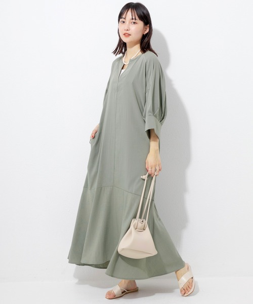 LAVEANGE（ラビアンジェ）の「ボリュームスリーブワンピース（ワンピース・レディース・ブラック/カーキ/アイボリー/ベージュ/ブラウン・M/LL/3L/4L/5L）」の21枚目の写真