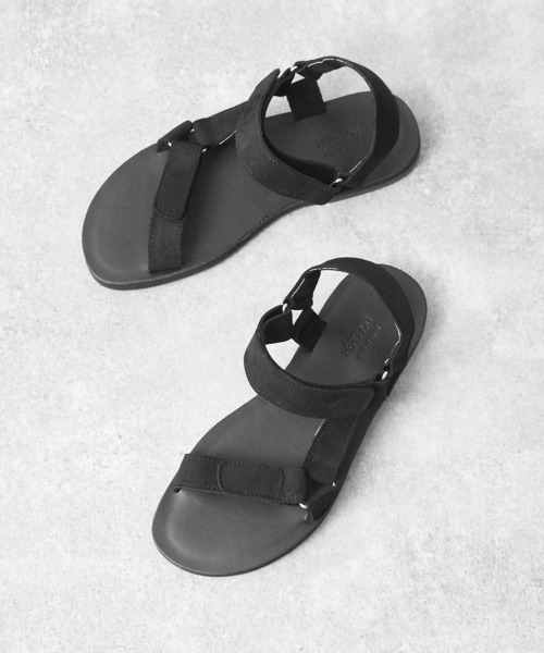 HERISSON（エリソン）の「”Made in Japan”【HERISSON / エリソン】レザーストラップサンダル（サンダル・メンズ・ブラック・26cm/27cm/28cm）」の2枚目の写真