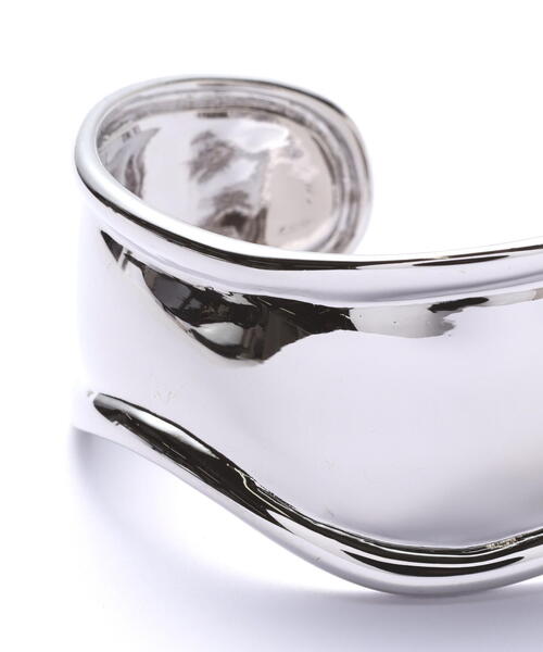 NATURAL BEAUTY BASIC（ナチュラルビューティーベーシック）の「メタルクールバングル（バングル/リストバンド・レディース・シルバー・ﾌﾘ-）」の4枚目の写真