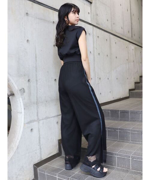 MURUA（ムルーア）の「パイピングメッシュパンツ（スウェットパンツ・レディース・ブラック/アイボリー・FREE）」の10枚目の写真