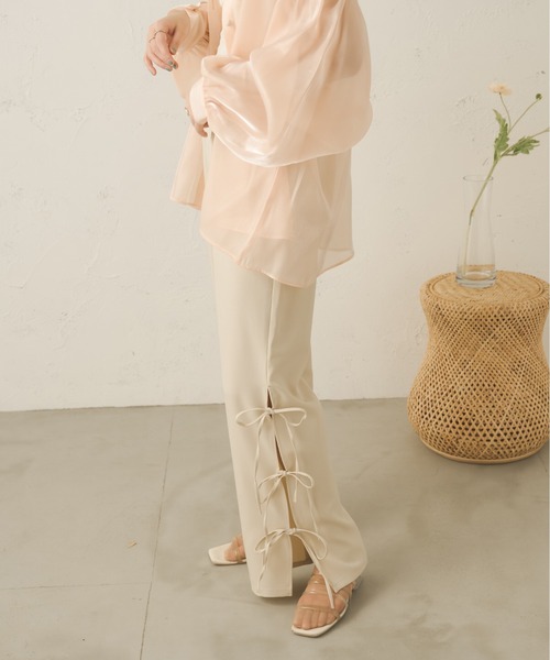 Ambre Neige（アンブルネージュ）の「サイドリボンストレートパンツ／【WEB/EC限定商品】（スラックス・レディース・アイボリー/ベージュ・FREE）」の4枚目の写真