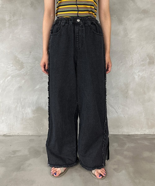 kutir（クティール）の「2wayフリンジワイドデニムパンツ（デニムパンツ・レディース・ライトインディゴブルー/ブラック・LARGE/MEDIUM）」の14枚目の写真