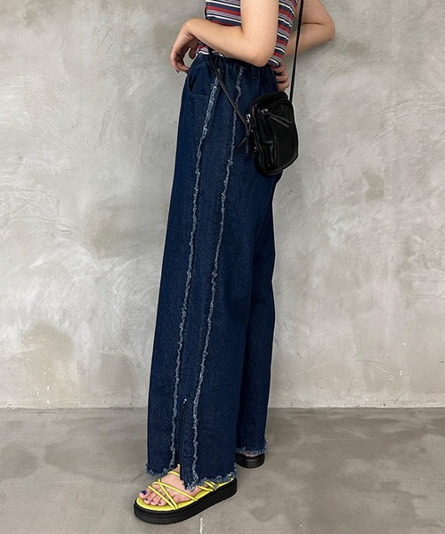 kutir（クティール）の「2wayフリンジワイドデニムパンツ（デニムパンツ・レディース・ライトインディゴブルー/ブラック・LARGE/MEDIUM）」の22枚目の写真