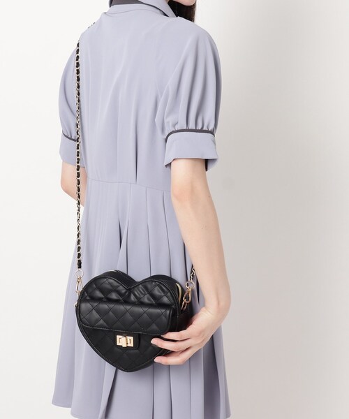 Ober Tashe（オーバータッシェ）の「ハート キルト チェーンベルト ショルダーバッグ（ショルダーバッグ・レディース・ブラック/ブラウン系/アイボリー/ワインレッド・FREE）」の16枚目の写真