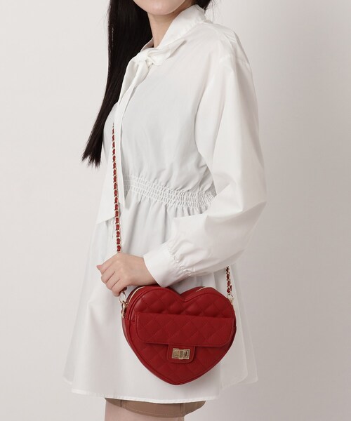 Ober Tashe（オーバータッシェ）の「ハート キルト チェーンベルト ショルダーバッグ（ショルダーバッグ・レディース・ブラック/ブラウン系/アイボリー/ワインレッド・FREE）」の18枚目の写真