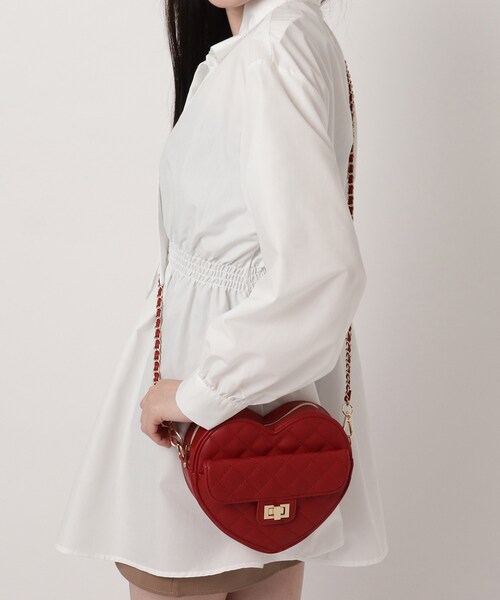 Ober Tashe（オーバータッシェ）の「ハート キルト チェーンベルト ショルダーバッグ（ショルダーバッグ・レディース・ブラック/ブラウン系/アイボリー/ワインレッド・FREE）」の20枚目の写真