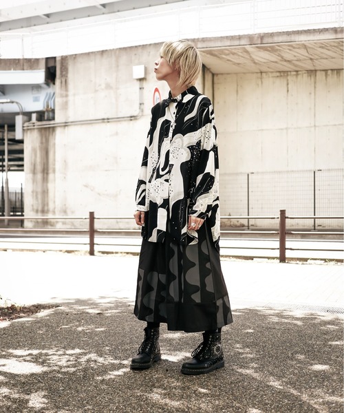 rovtski(ロフトスキー)の「波ペイントワイドパンツ(その他パンツ・レディース・ブラック・FREE)」の3枚目の写真