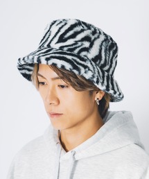 RE730（アールイーセブンサーティー）の「RE730 ふわふわもこもこの可愛いファーのバケットハット（ハット）」