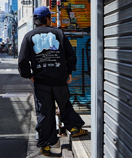 FREAK'S STORE（フリークスストア）の「限定展開 BEN DAVIS×FREAK'S STORE/ベンデイビス 別注 ビッグシルエット タギングロゴ バックプリント クルーネックスウェット（スウェット・メンズ・サックスブルー/グリーン/グレー/ブラック・SMALL/LARGE/X-LARGE/MEDIUM）」の6枚目の写真