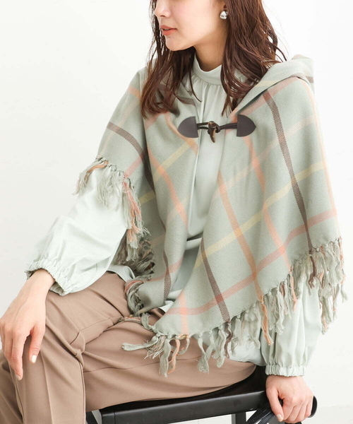 MK MICHEL KLEIN（エムケーミッシェルクラン）の「チェック柄フリンジポンチョ/洗える（ストール/ショール・レディース・ライトグレー/ベージュ/ミント・38）」の3枚目の写真