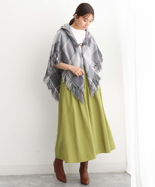 MK MICHEL KLEIN（エムケーミッシェルクラン）の「チェック柄フリンジポンチョ/洗える（ストール/ショール・レディース・ライトグレー/ベージュ/ミント・38）」の17枚目の写真