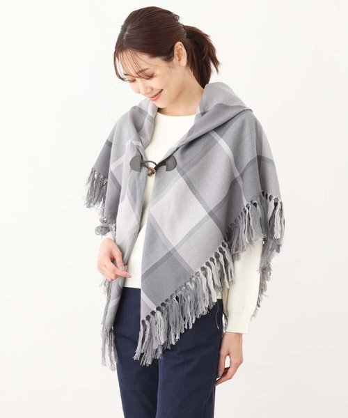 MK MICHEL KLEIN（エムケーミッシェルクラン）の「チェック柄フリンジポンチョ/洗える（ストール/ショール・レディース・ライトグレー/ベージュ/ミント・38）」の16枚目の写真