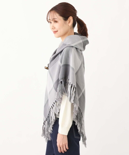 MK MICHEL KLEIN（エムケーミッシェルクラン）の「チェック柄フリンジポンチョ/洗える（ストール/ショール・レディース・ライトグレー/ベージュ/ミント・38）」の15枚目の写真