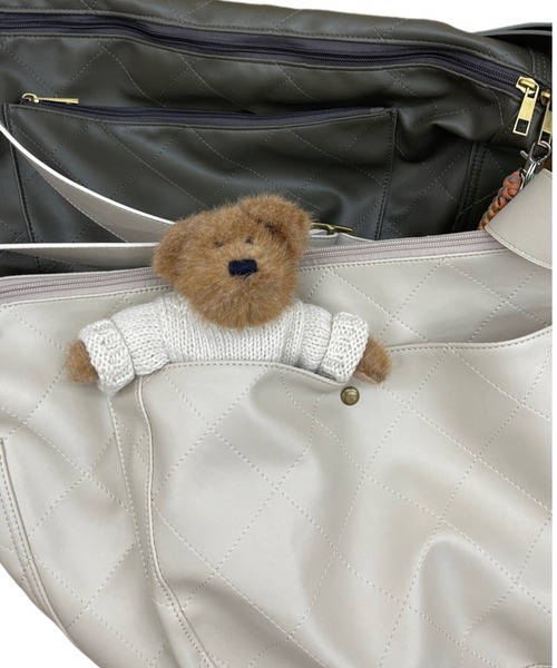 anoco no oheya(アノコノオへヤ)の「INTERFACTORY×えのちゃん daily leather bag(ショルダーバッグ・レディース・アイボリー/カーキ・FREE)」の4枚目の写真