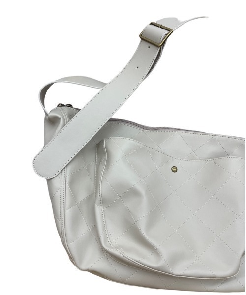 anoco no oheya(アノコノオへヤ)の「INTERFACTORY×えのちゃん daily leather bag(ショルダーバッグ・レディース・アイボリー/カーキ・FREE)」の7枚目の写真