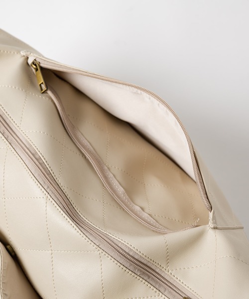 anoco no oheya(アノコノオへヤ)の「INTERFACTORY×えのちゃん daily leather bag(ショルダーバッグ・レディース・アイボリー/カーキ・FREE)」の19枚目の写真