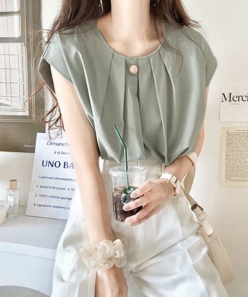 classicalelf(クラシカルエルフ)の「ブラウスライクな綺麗見えカットソー。ひんやり冷感フレンチタックスリーブT(Tシャツ/カットソー・レディース・グリーン/ブルー/オフホワイト/ブラック/グレイッシュベージュ/ピンクベージュ・LARGE/MEDIUM/SMALL/X-LARGE)」の21枚目の写真