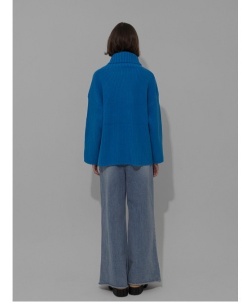 AMAIL(アマイル)の「Volume up knit(ニット/セーター・レディース・アイボリー/ブラック/ブルー・FREE)」の10枚目の写真