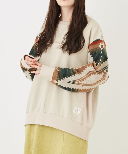 CUBE SUGAR（キューブシュガー）の「スウェット×ジャガードクルーネックプルオーバー（スウェット・レディース・ブラック/カーキ/ナチュラル・M）」の2枚目の写真