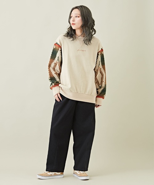 CUBE SUGAR（キューブシュガー）の「スウェット×ジャガードクルーネックプルオーバー（スウェット・レディース・ブラック/カーキ/ナチュラル・M）」の4枚目の写真