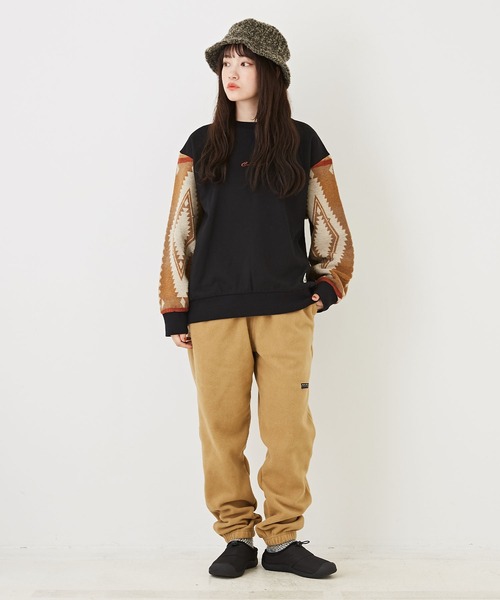 CUBE SUGAR（キューブシュガー）の「スウェット×ジャガードクルーネックプルオーバー（スウェット・レディース・ブラック/カーキ/ナチュラル・M）」の16枚目の写真