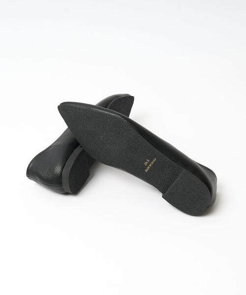 coen（コーエン）の「やみつきポインテッドシューズ（パンプス・レディース・ホワイト/ブラック・23cm/23.5cm/24cm/24.5cm）」の5枚目の写真