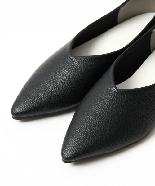 coen（コーエン）の「やみつきポインテッドシューズ（パンプス・レディース・ホワイト/ブラック・23cm/23.5cm/24cm/24.5cm）」の6枚目の写真