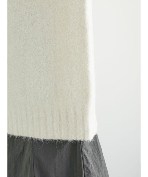 Te chichi（テチチ）の「Vネックロングニット（ニット/セーター・レディース・グレー/オフホワイト/ラベンダー・F）」の14枚目の写真